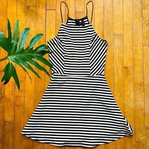 Love Tree Black White Striped Bodycon Skater Mini Dress size M